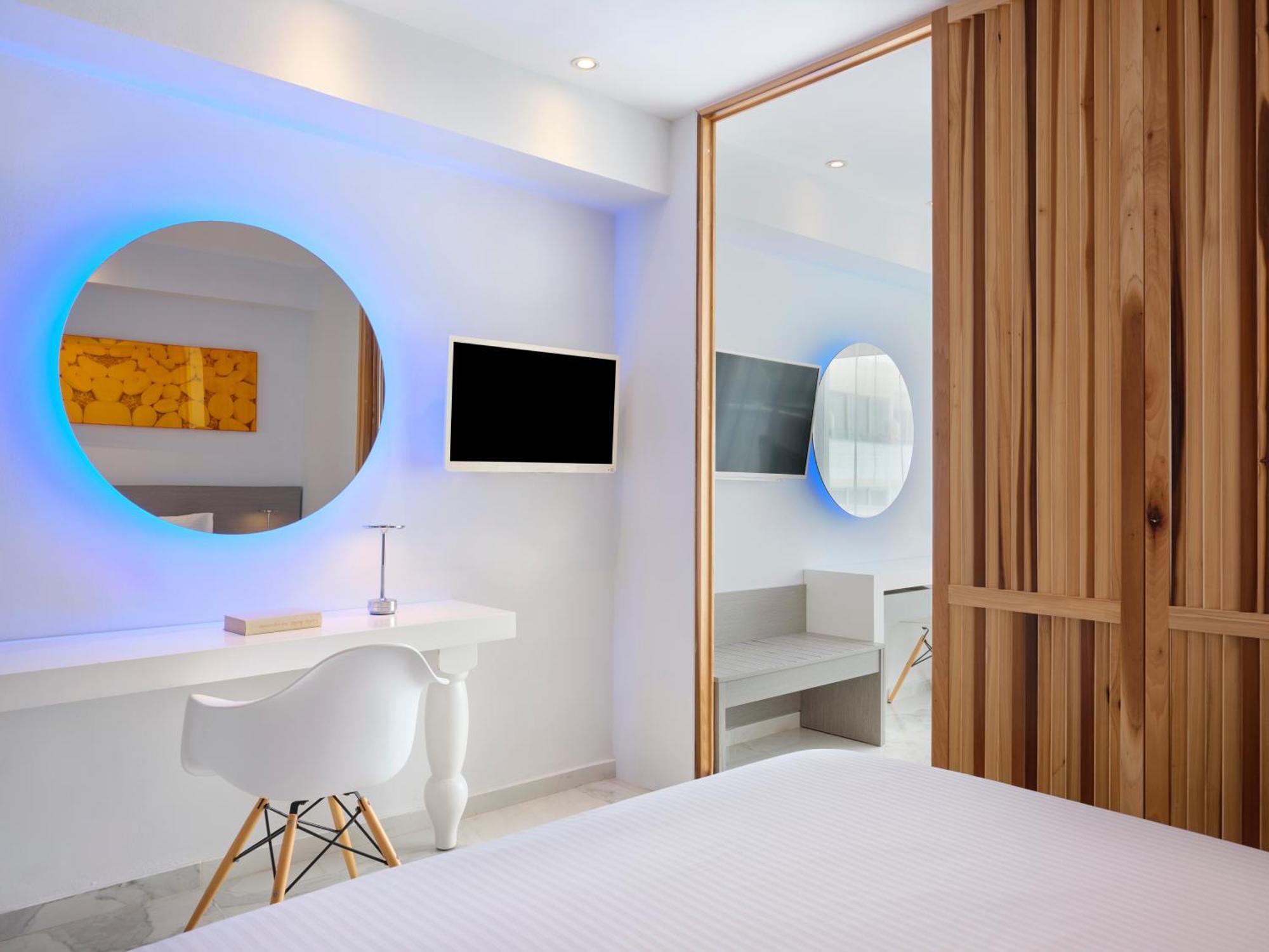 Atlantica Sancta Napa Hotel アヤナパ エクステリア 写真