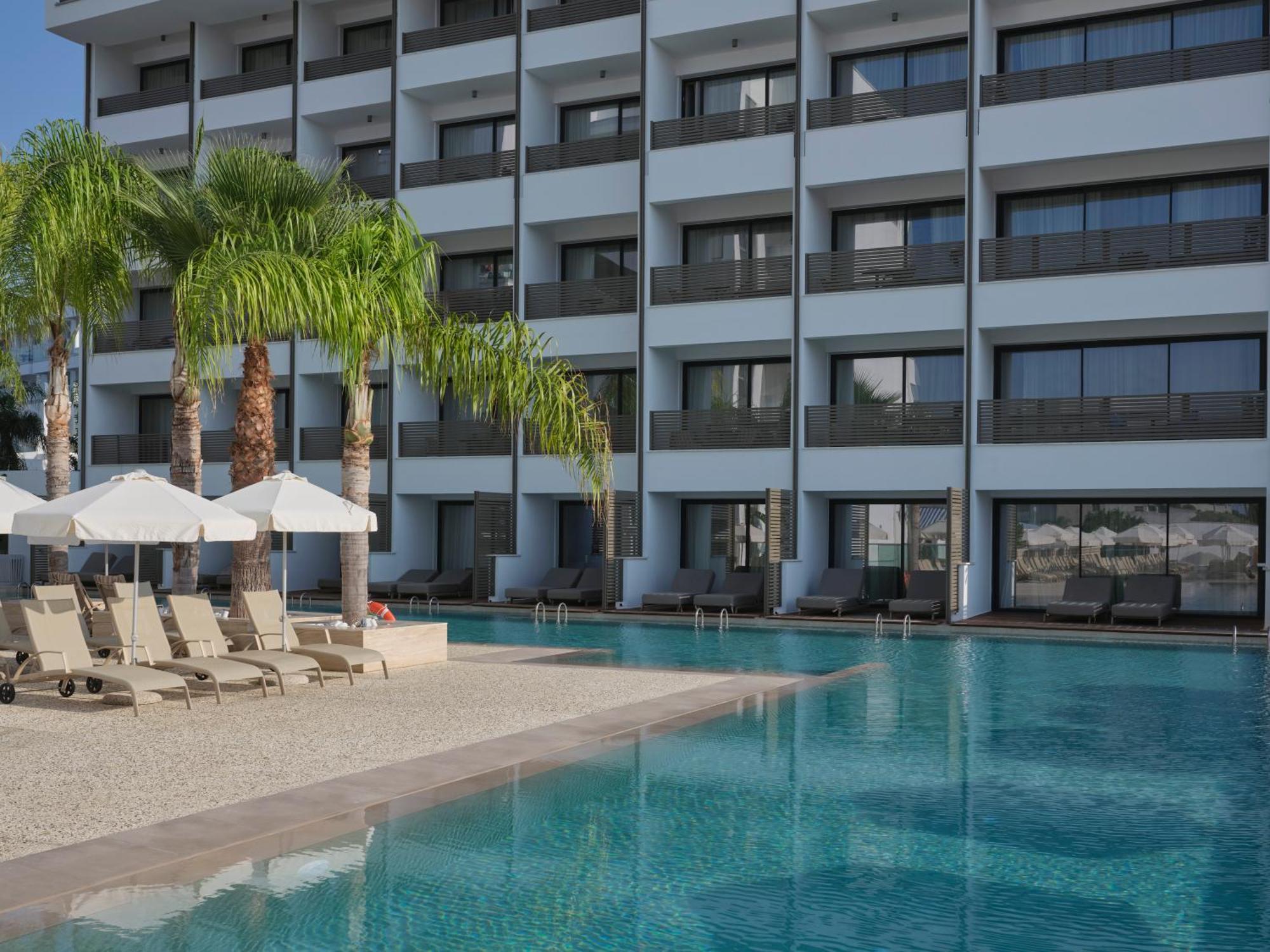 Atlantica Sancta Napa Hotel アヤナパ エクステリア 写真