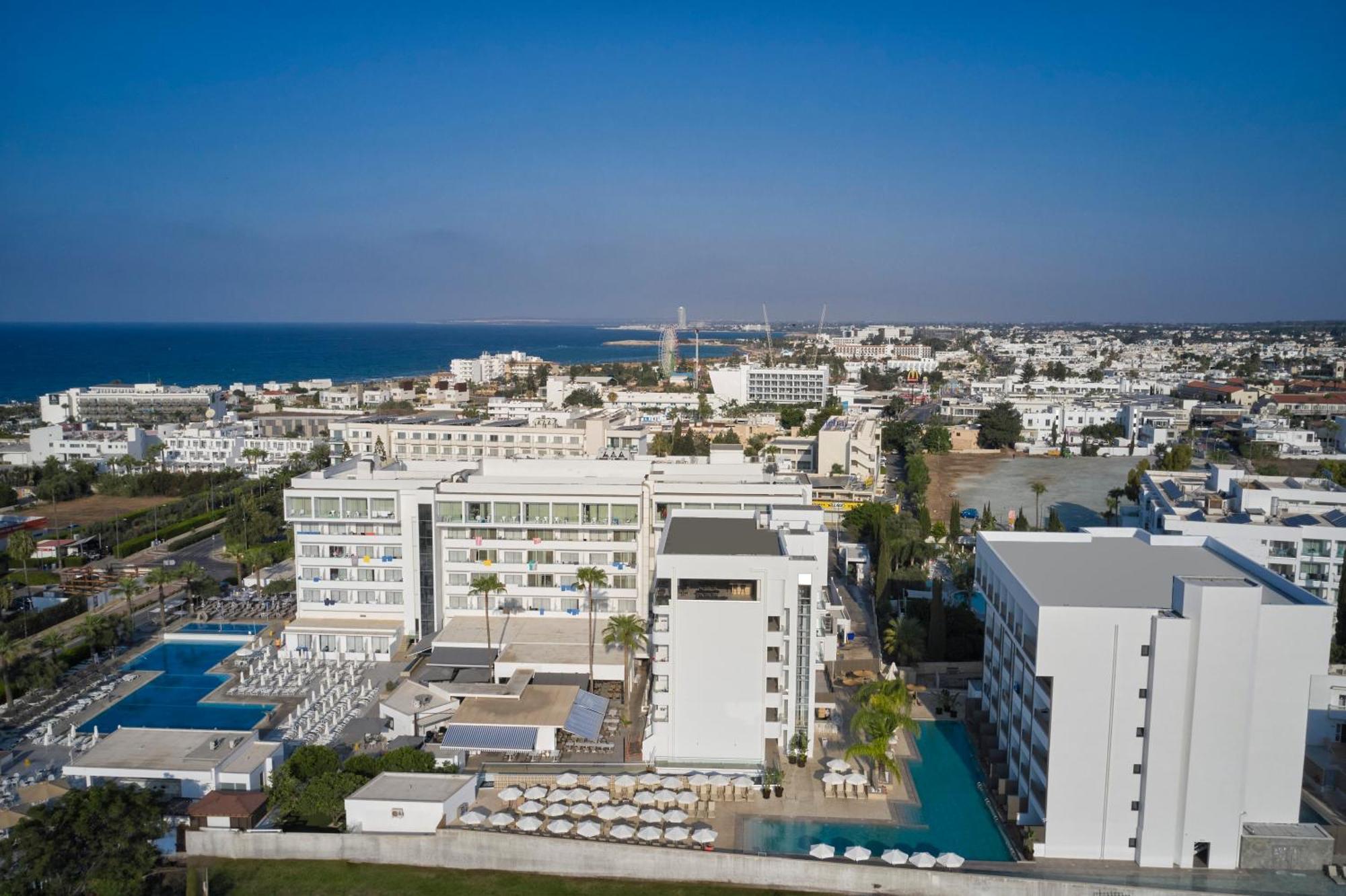 Atlantica Sancta Napa Hotel アヤナパ エクステリア 写真